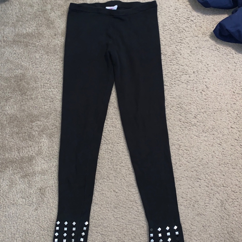 black leggings